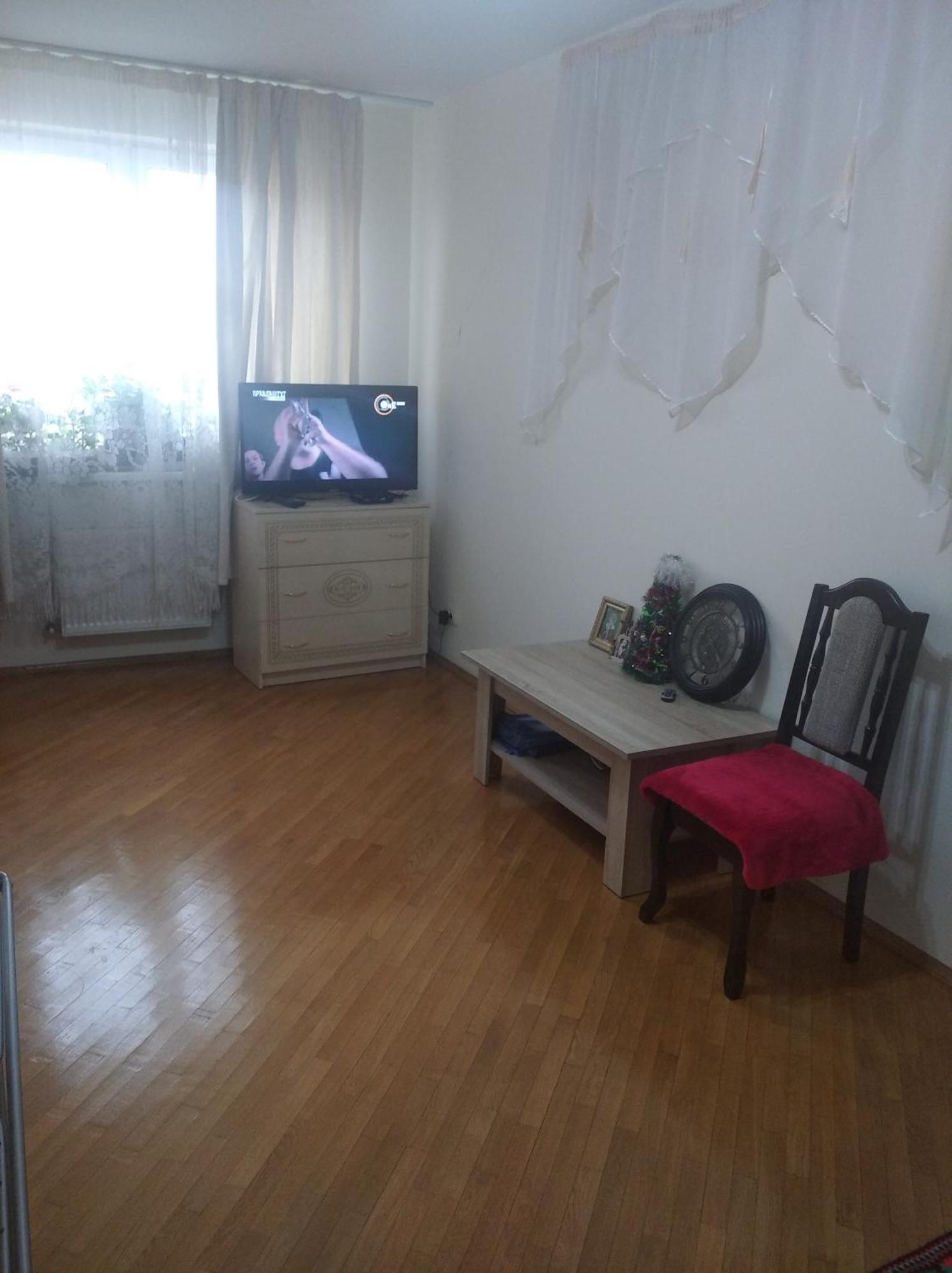 New Apartment: Modern Living Near Stryi Scientific Hub Apartment